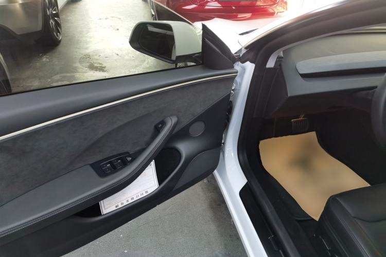 Used Tesla Model 3 2023 Long-Range All-Wheel-Drive Version