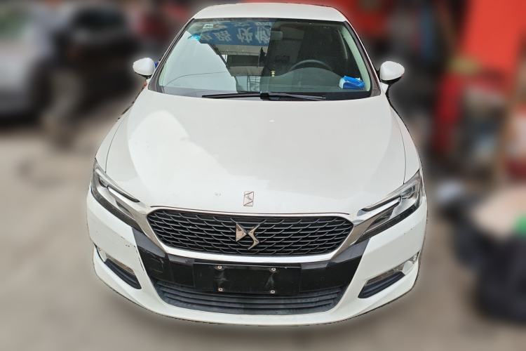 Used DS 5LS 2015 1.6T Comfort Edition THP160
