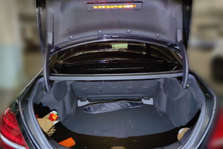 Used Mercedes-Benz E-Class 2016 E 300 L Stylish Model Trunk