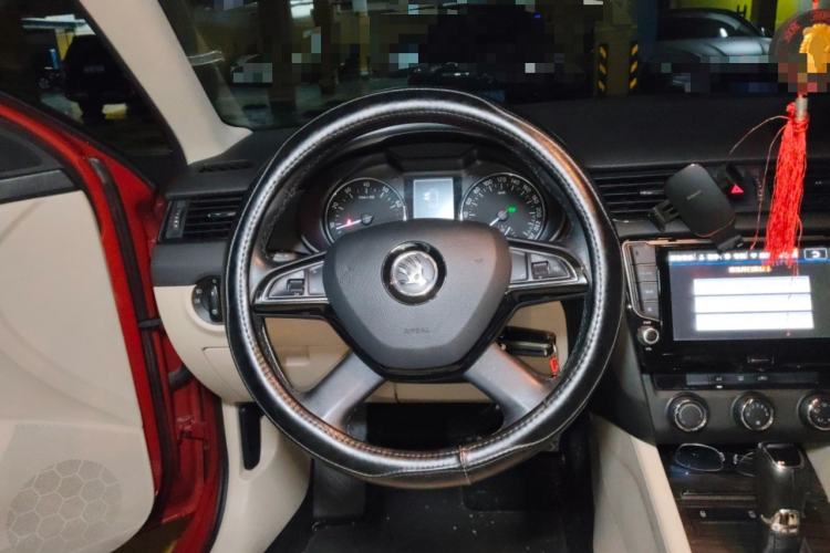 Used Skoda Octavia 2015 1.6L Automatic Yijun Edition Steering Wheel