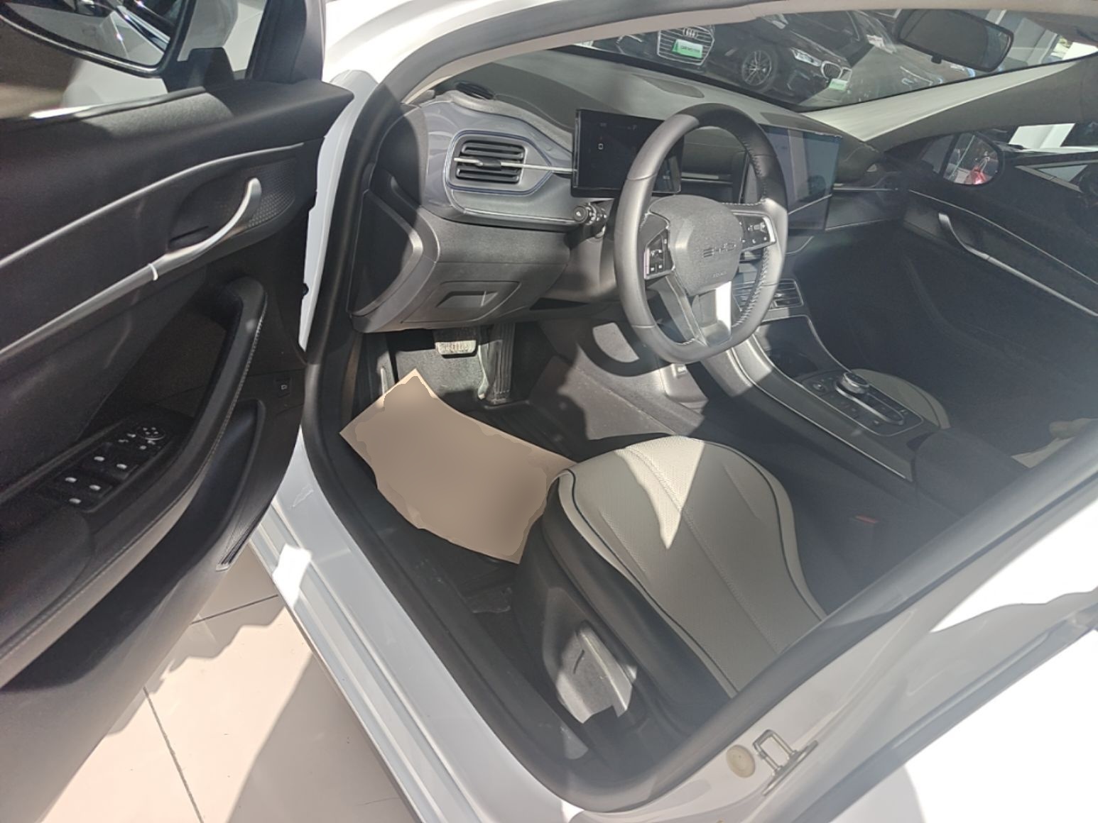 BYD Destroyer 05 2024 HONOR Edition DM-i 55KM Luxury Model — снимка 18