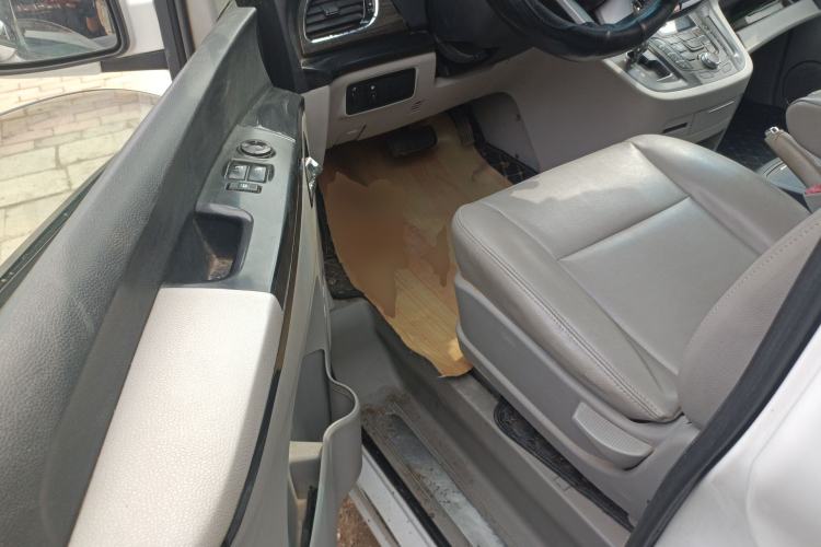 Used JAC Group Refine M5 2013 2.0T Gasoline Automatic Business Edition Driver Seat