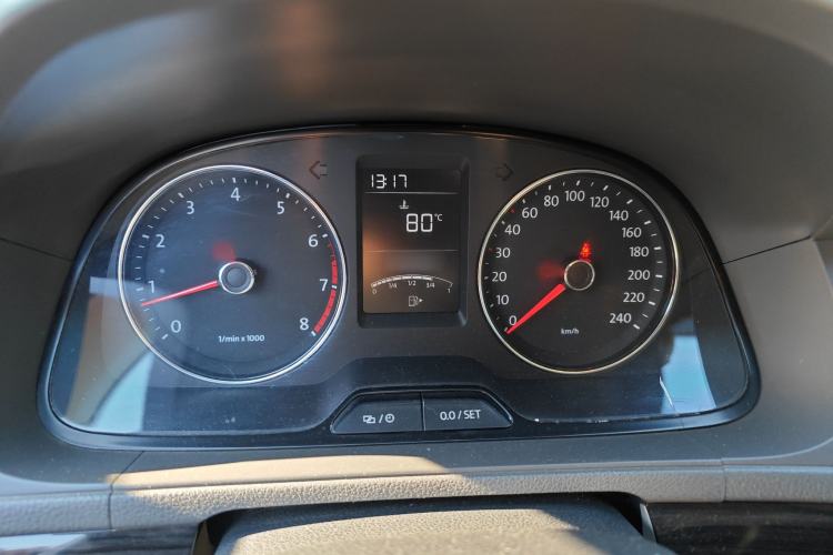 Used Volkswagen Gran Lavida 2013 1.6L Manual Comfort Model
