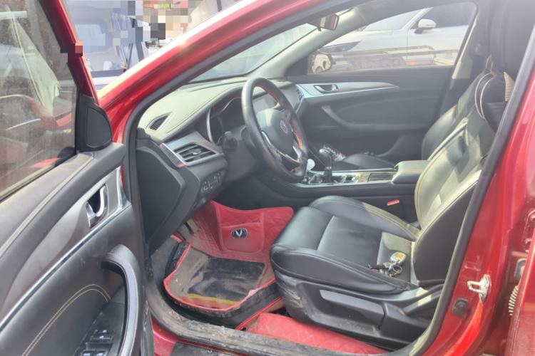 Used CHANGAN Eado 2018 1.6L GDI Manual Fashion Edition
