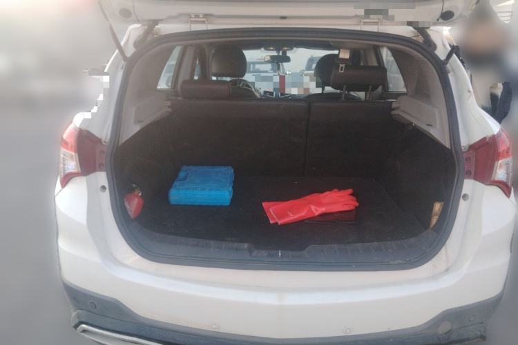 Used Haima S5 2015 1.6L Manual Luxury Model with Sunroof Trunk