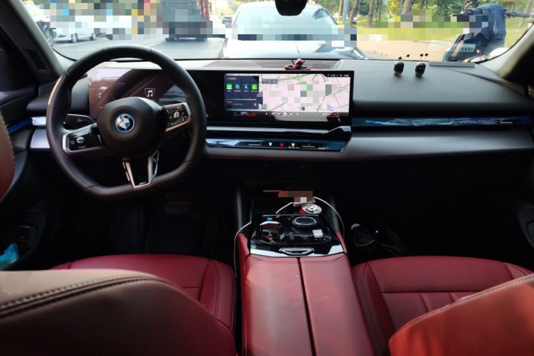 Used BMW i5 2025 eDrive 35L M Sport Package
