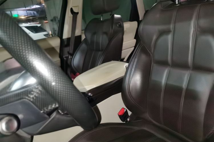 Used Land Rover Range Sport 2015 3.0 SC V6 HSE Left Front Seat