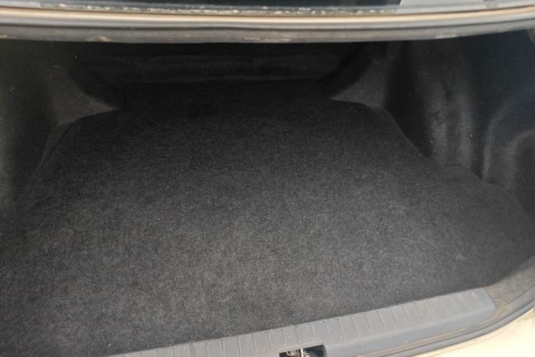 Used Toyota Corolla EX 2004 1.8L Automatic GLX-i Trunk