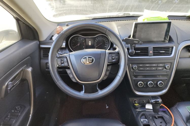 Used Bestune X80 2017 2.0L Automatic Elite Edition