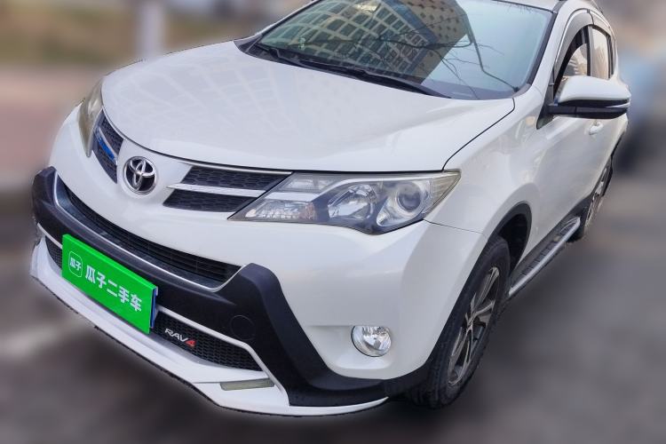 Used Toyota RAV4 2015 2.0L CVT Two-Wheel Drive Fashion Edition