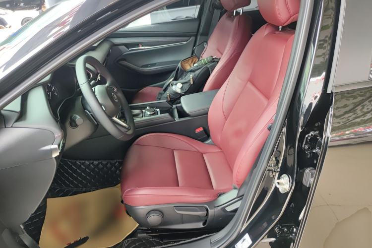 Used Mazda 3 Axela 2023 2.0L Automatic ZhiXuan Edition
