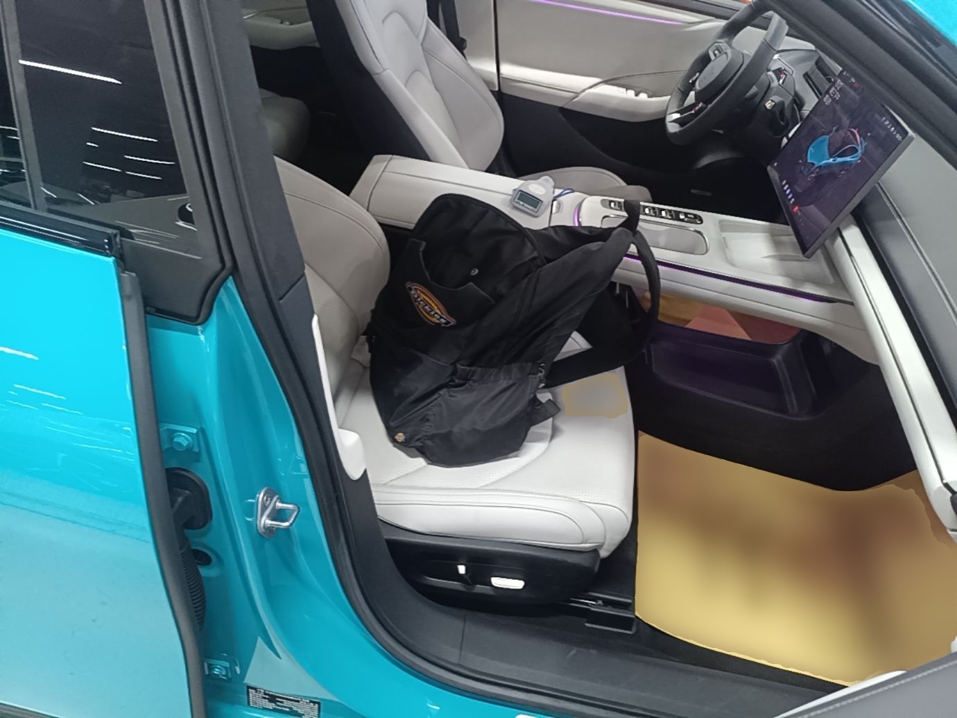 Xiaomi Auto SU7 2024 Four-Wheel Drive Ultra-Long Range Advanced Intelligent Driving Max Edition — снимка 19