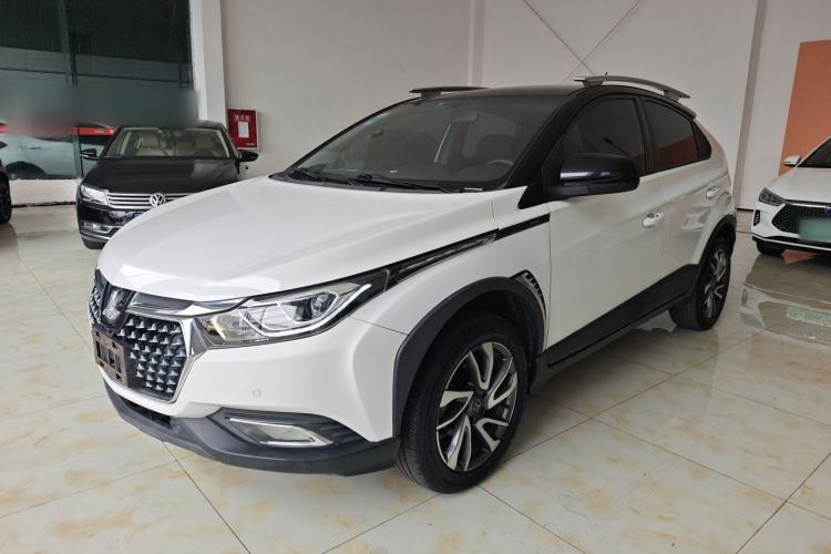 Used Luxgen U5 SUV 2017 1.6L Manual Knight Edition