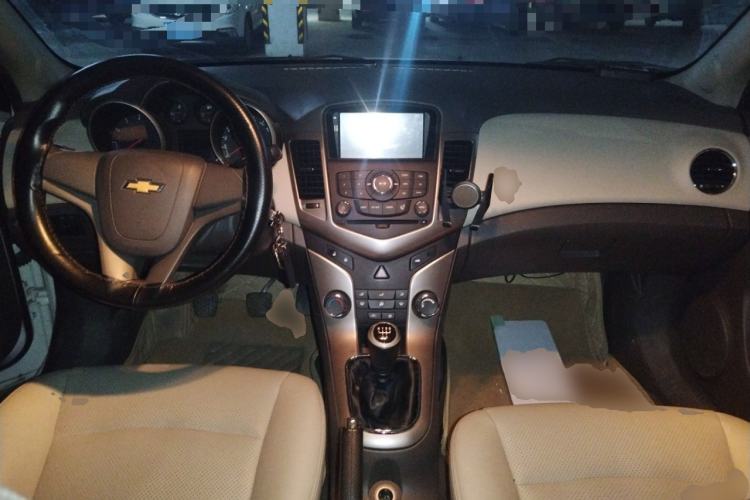 Used Chevrolet Cruze 2015 1.5L Classic SL MT