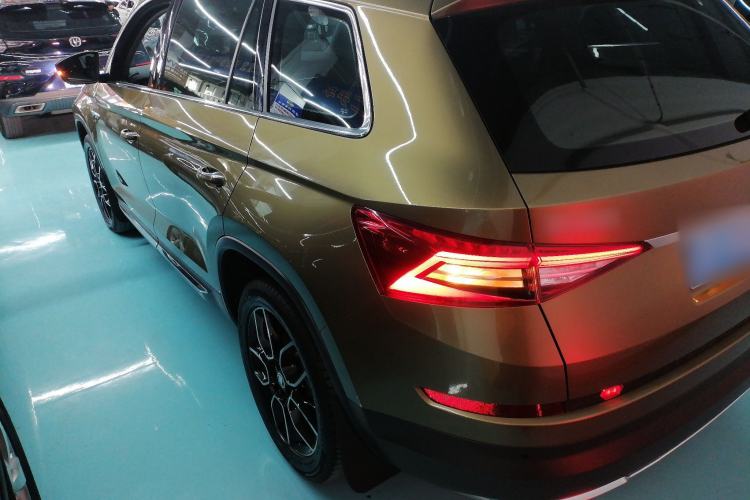 Used Skoda Kodiaq 2017 TSI330 7-Seater Two-Wheel-Drive Luxury Edition
