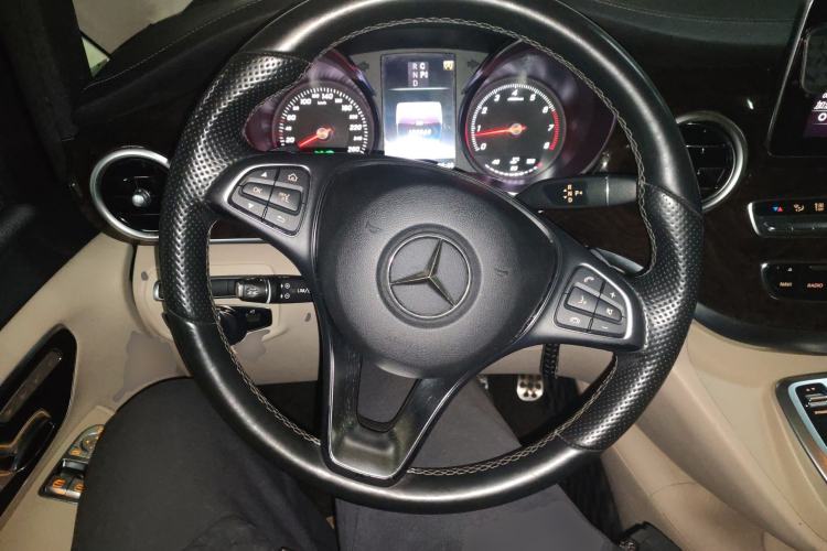 Used Mercedes-Benz V-Class 2018 V 260 Prestige Edition China VI