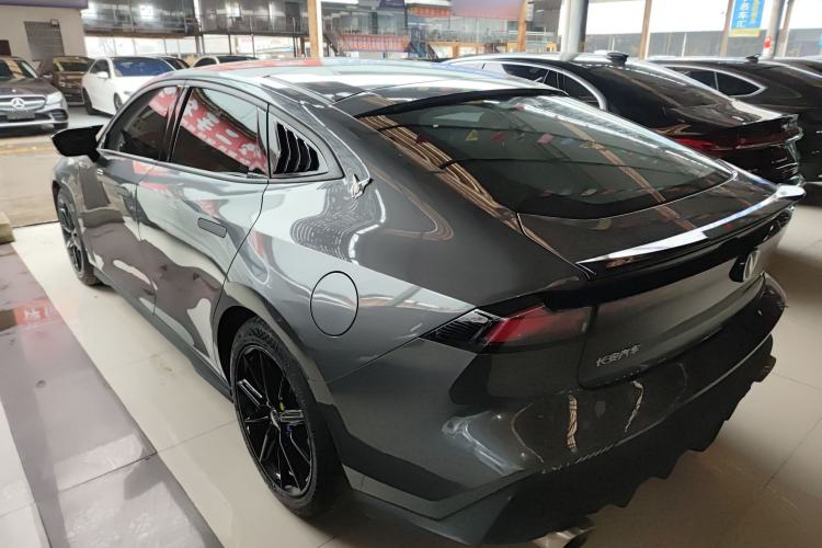 Used Changan UNI-V 2022 1.5T Prestige Version