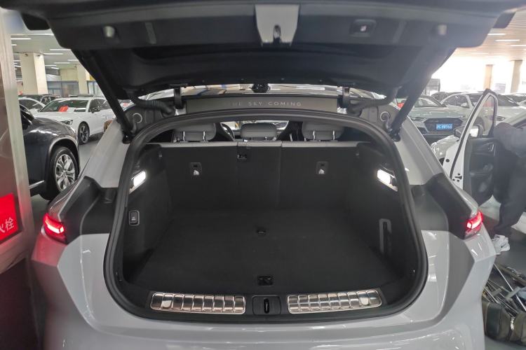 Used Nio ET5T 2023 75 kWh Touring Trunk