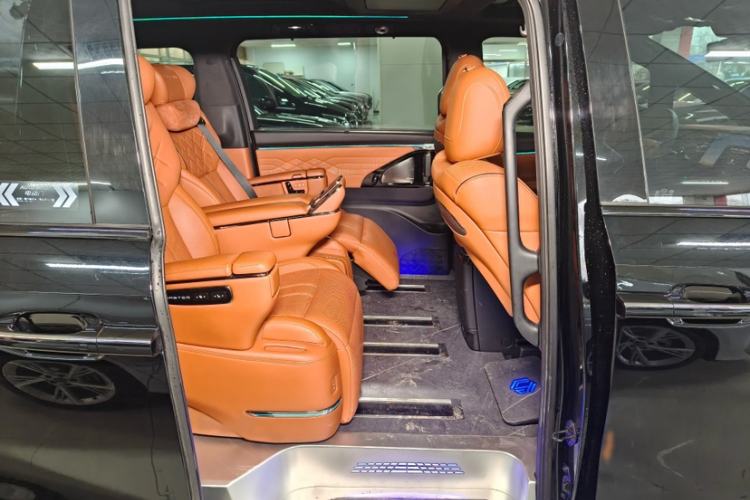 Used GAC Trumpchi Xiangwang M8 2025 Kunkun Series Ultra First-Class Cabin Interior 15