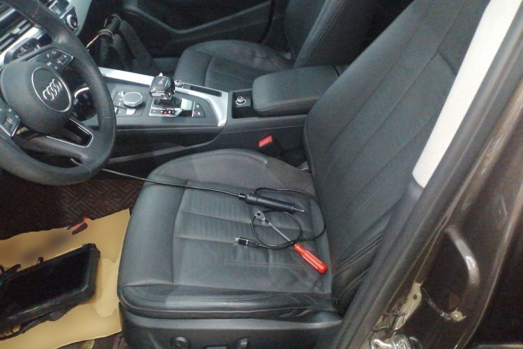 Used Audi A4L 2019 40 TFSI Fashion Edition China VI Emission Standard