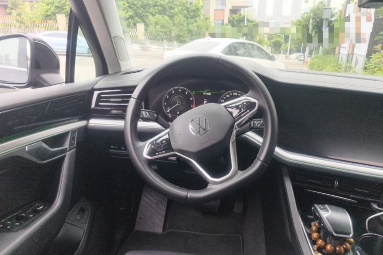 Used Volkswagen Touareg 2021 2.0 TSI RuiShang Edition Steering Wheel