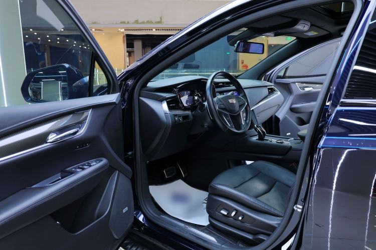 Used Cadillac XT5 2021 2.0T Four-Wheel Drive Premium Edition Interior 1