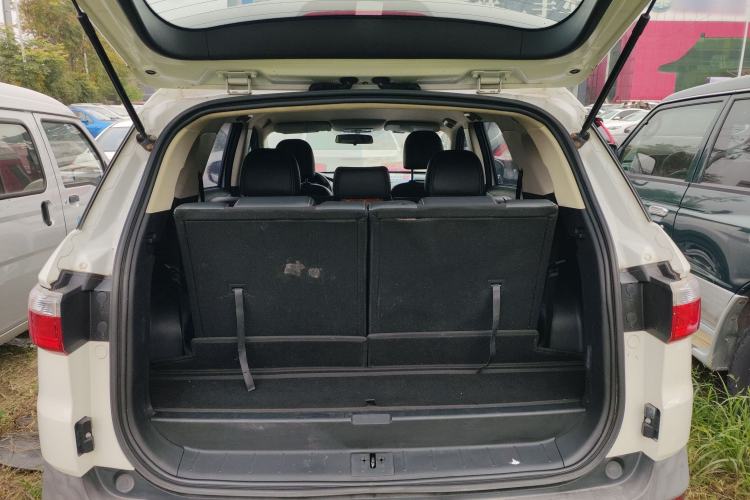 Used Dongfeng Fengon S560 2018 1.8L Manual Urban Model 7 Seats