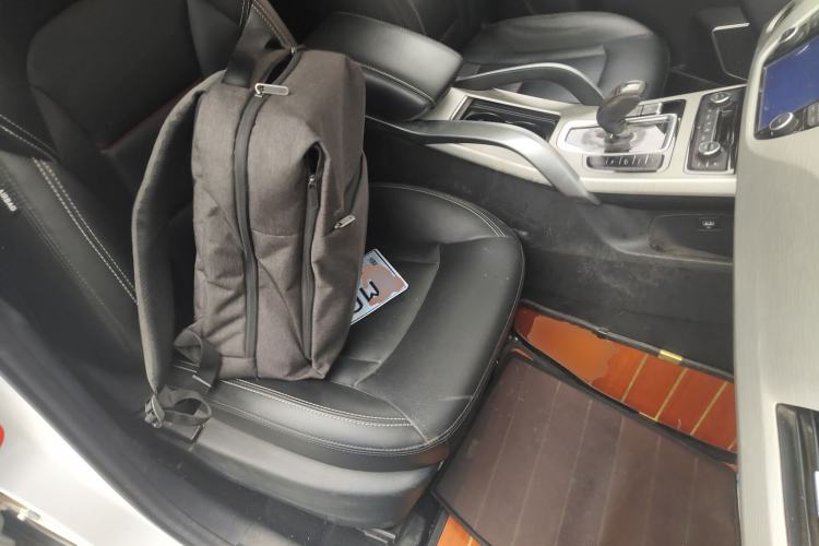 Used Geely Auto Emgrand X7 Sport 2020 1.8TD DCT Two-Wheel Drive Smart Connect 4G-Enabled Version Right Front Seat