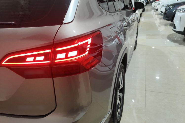 Used Volkswagen Tayron 2020 330TSI Two-Wheel Drive Luxury Smart Connectivity Version