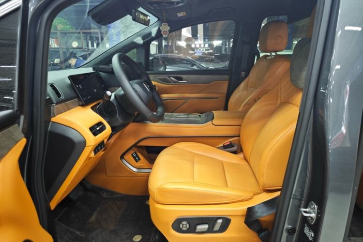 Used Wey Gaoshan 2025 Four-Wheel Drive Alpine 8