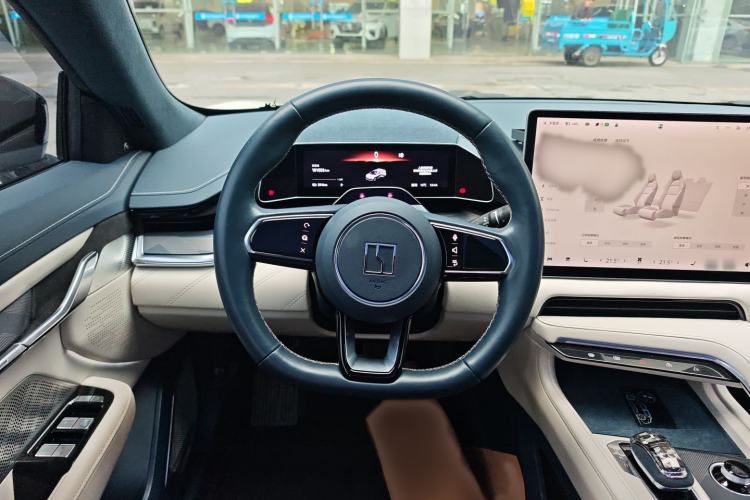 Used Zeekr 001 2021 Ultra-Long Range Dual-Motor YOU Version Steering Wheel