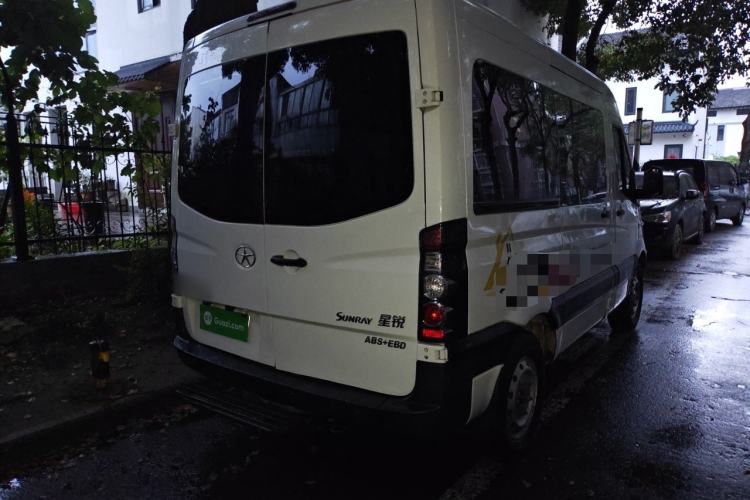 Used JAC Group Sunray 2017 2.0T Short-Wheelbase Mid-Roof Xingkuaiyun Multi-Purpose Commercial Vehicle