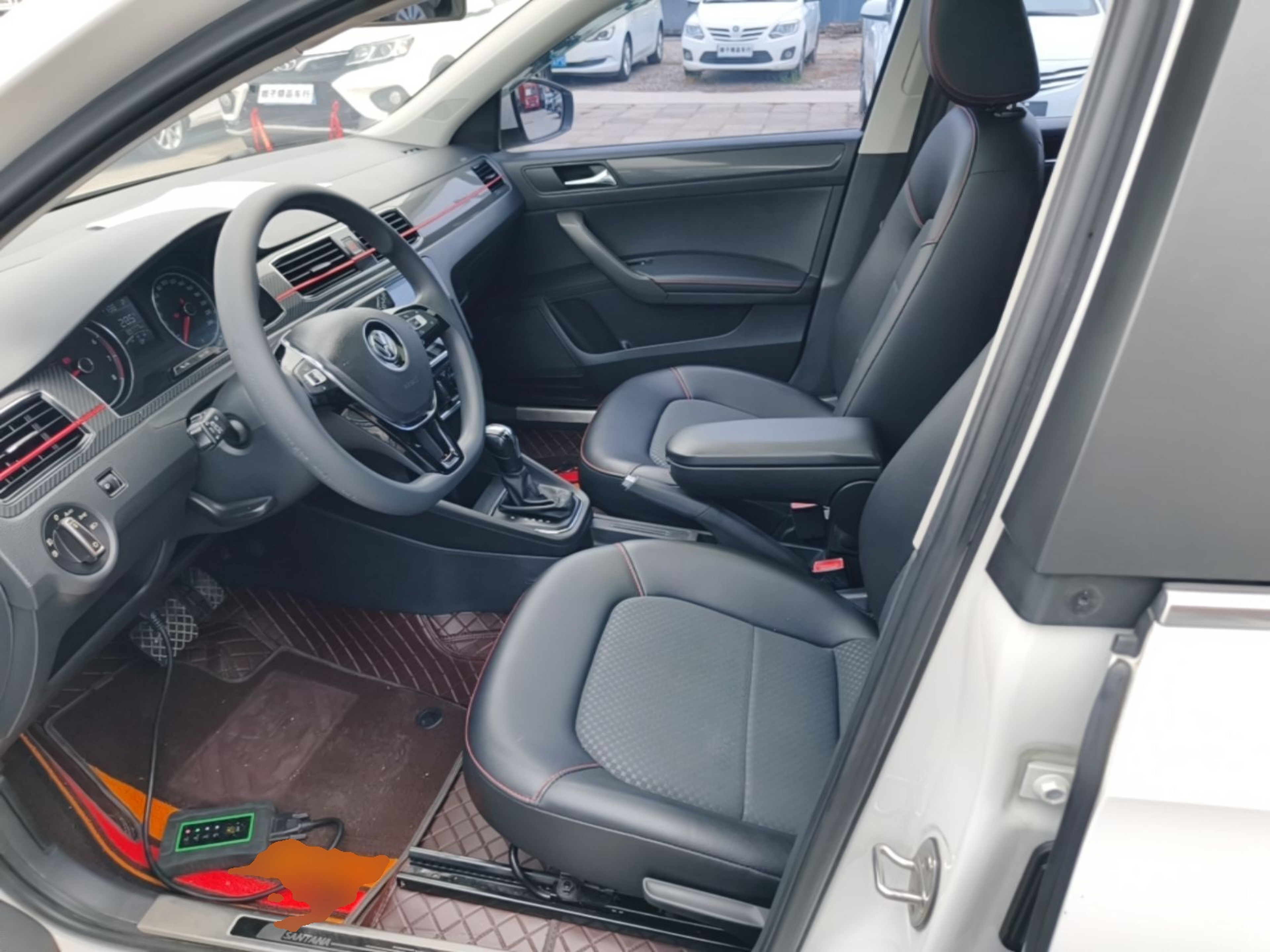 Interior delantero