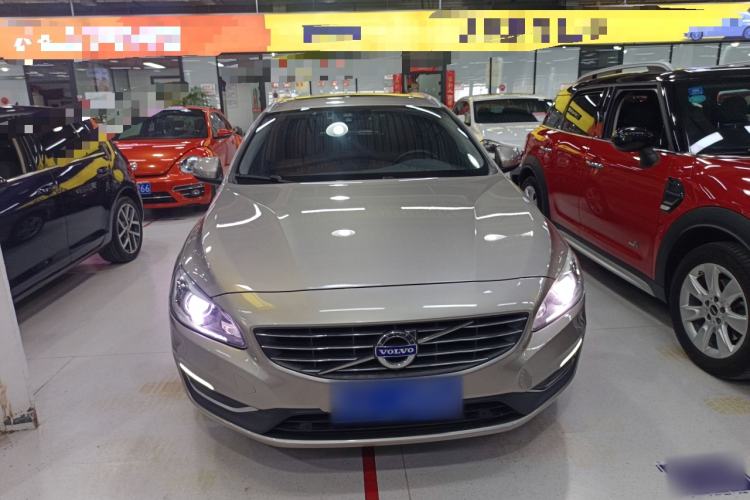 Used Volvo V60 2015 T5 Zhiya Edition