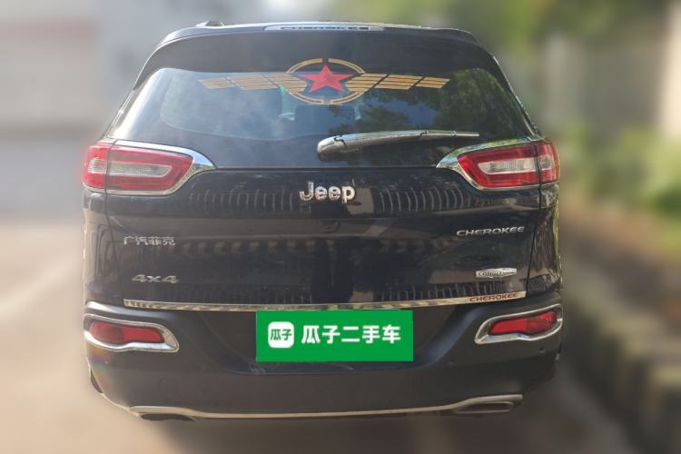 Used Jeep Cherokee 2016 2.0L Superior Edition