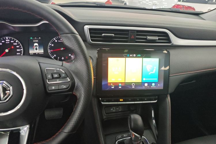 Used MG ZS 2020 180 DVVT Automatic Lite Center Console