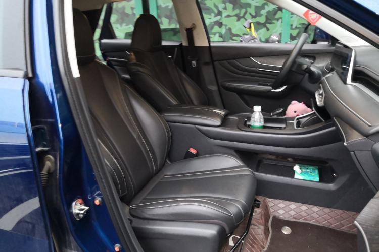 Used Venucia V 2021 260T Idol Edition