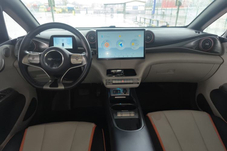 Used BYD Dolphin 2021 405 km Fashion Edition
