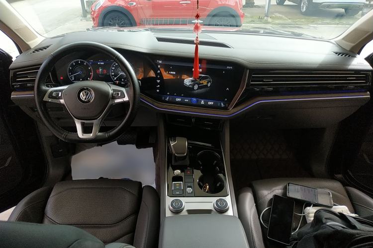Used Volkswagen Touareg 2019 3.0 TSI RuiFeng Edition China VI Standard Center Console