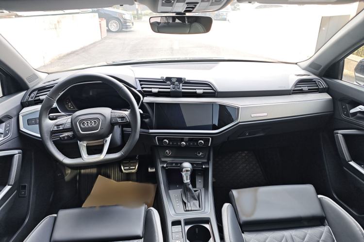 Used Audi Q3 2024 35 TFSI Fashion Dynamic Edition