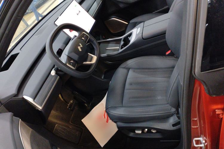 Used ONVO L60 2024 60 kWh Rear-Drive Version