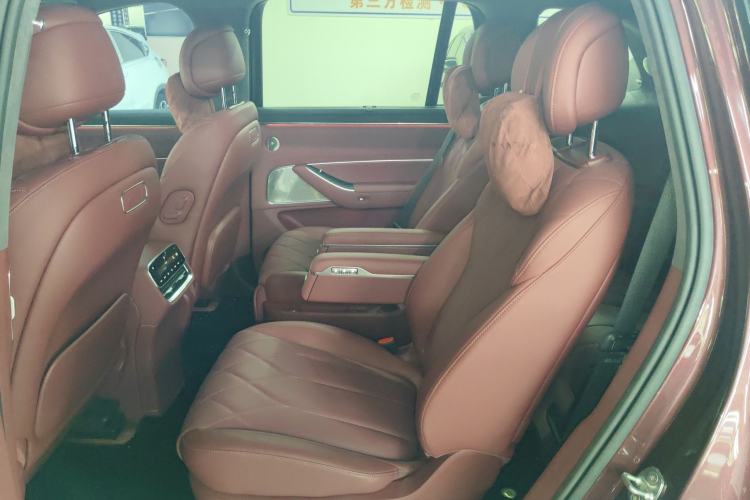 Used Hima AITO M8 2025 Extended-Range Max+ Version 53.4 kWh 6-Seater Edition
