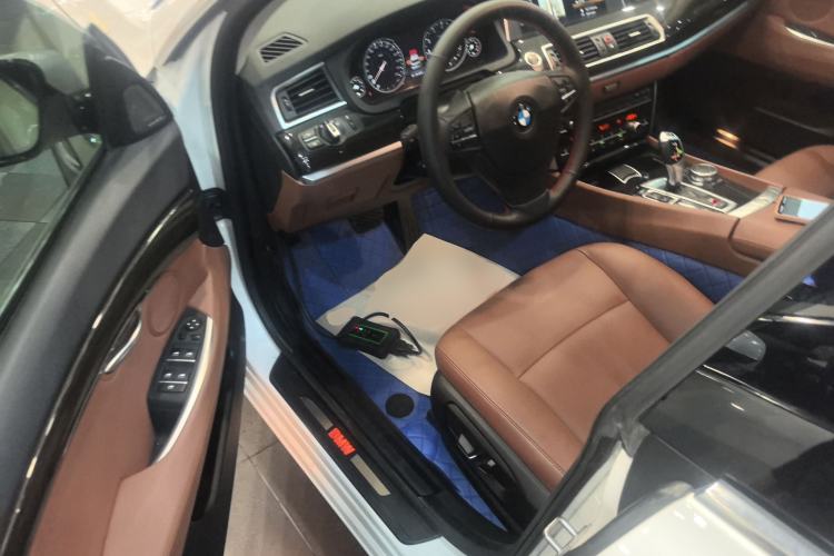 Used BMW 5 Series GT 2017 528i Leading Model Driver Seat