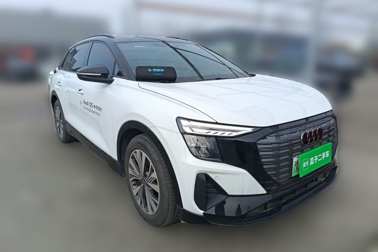 Used Audi Q5 e-tron 2023 40 e-tron Shining Edition Mecha Kit