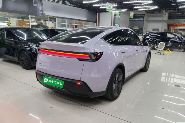 Used Tesla Model Y 2025 Rear-Wheel-Drive Version