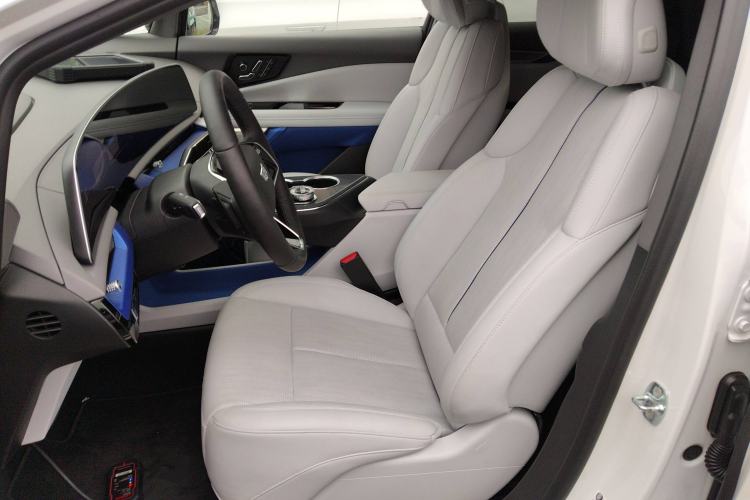 Used Cadillac OPTIQ 2024 Standard Range Version
