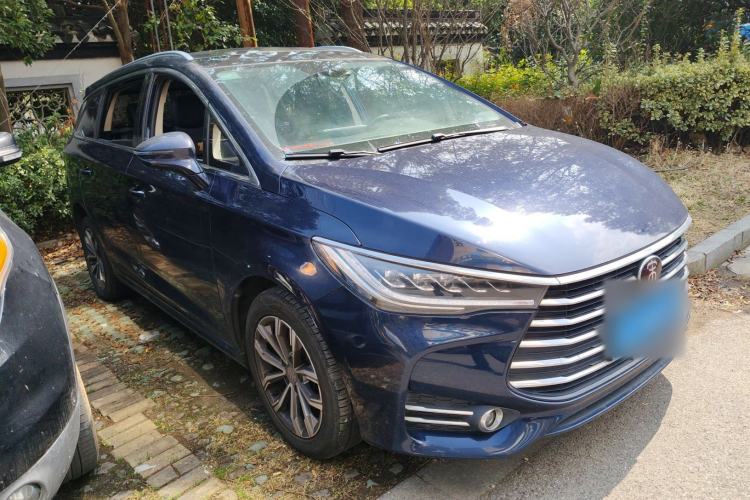 Used BYD Song MAX 2019 1.5T Automatic SmartConnect ZhiLian RuiDong Edition with 6 Seats China VI Standard

