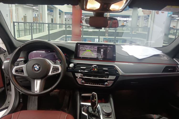 Used BMW 5 Series 2022 Restyled 530Li Leading Edition M Sport Package
