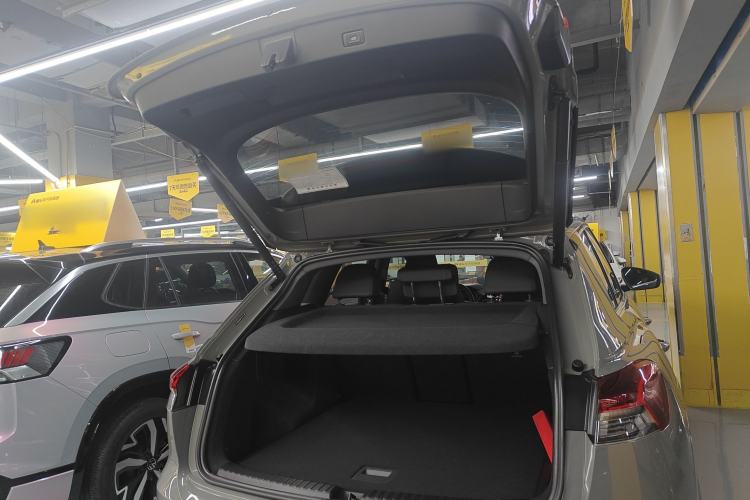 Used Audi Q4 e-tron 2022 40 e-tron Adventure Edition Trunk