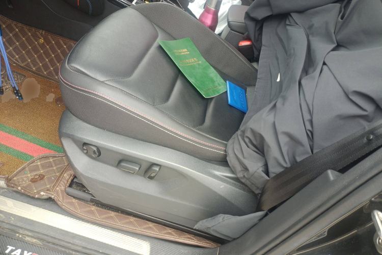 Used Volkswagen Tayron 2020 330TSI Two-Wheel Drive Luxury Smart Connectivity Version Left Front Seat